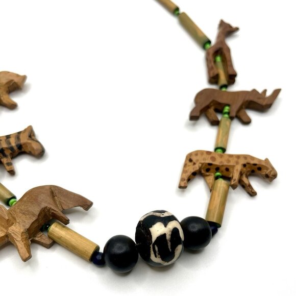 Vintage Hand-Carved Wooden Safari Animal Necklace Tribal Folk Art Statement - Picture 5 of 6